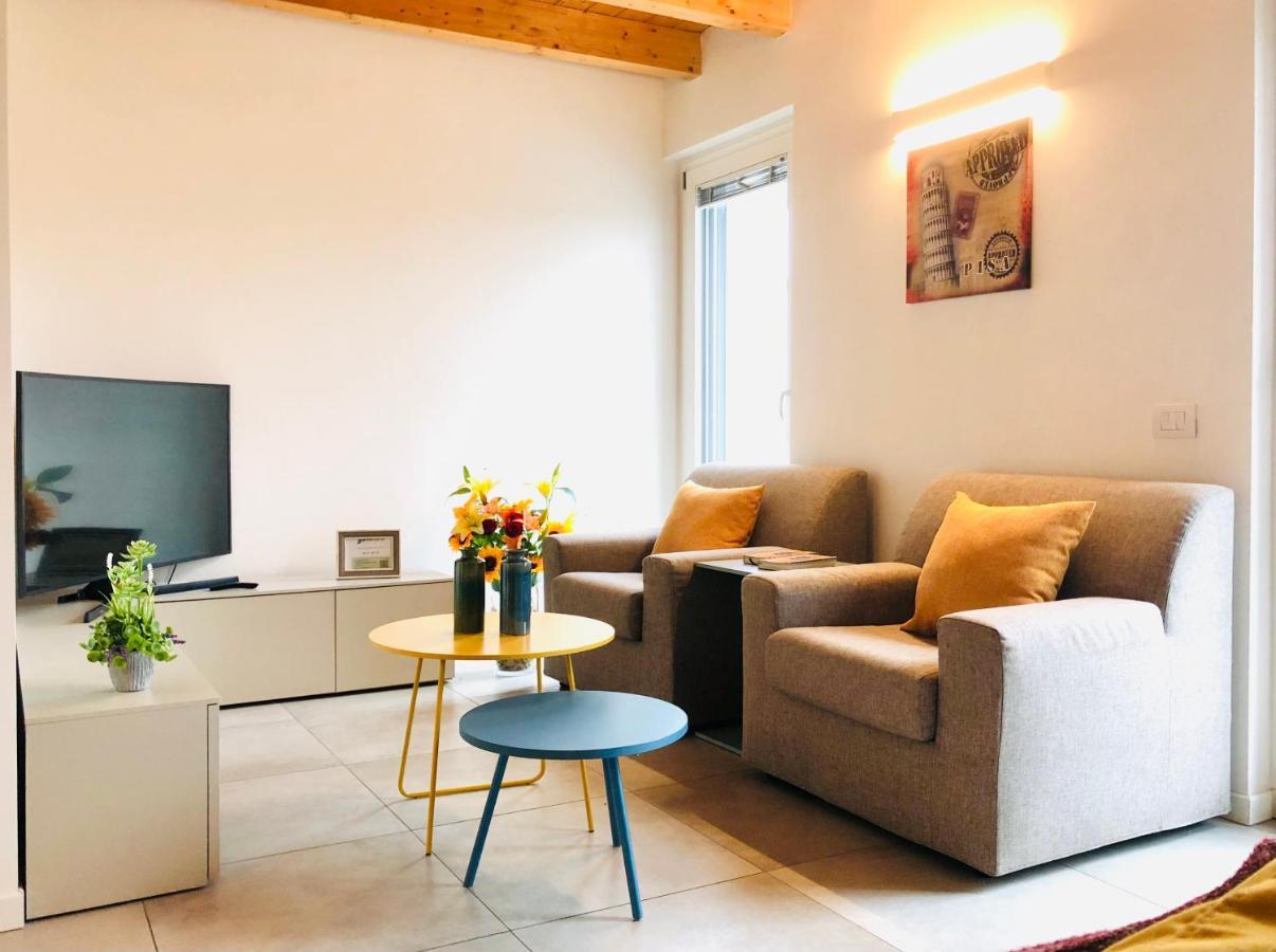 Stepandgo Milano Navigli Apartment ภายนอก รูปภาพ